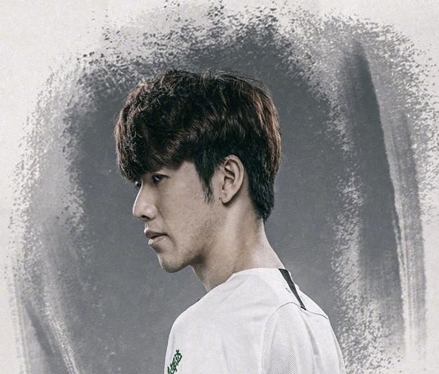 蹼泳队在最 蹼泳队在最